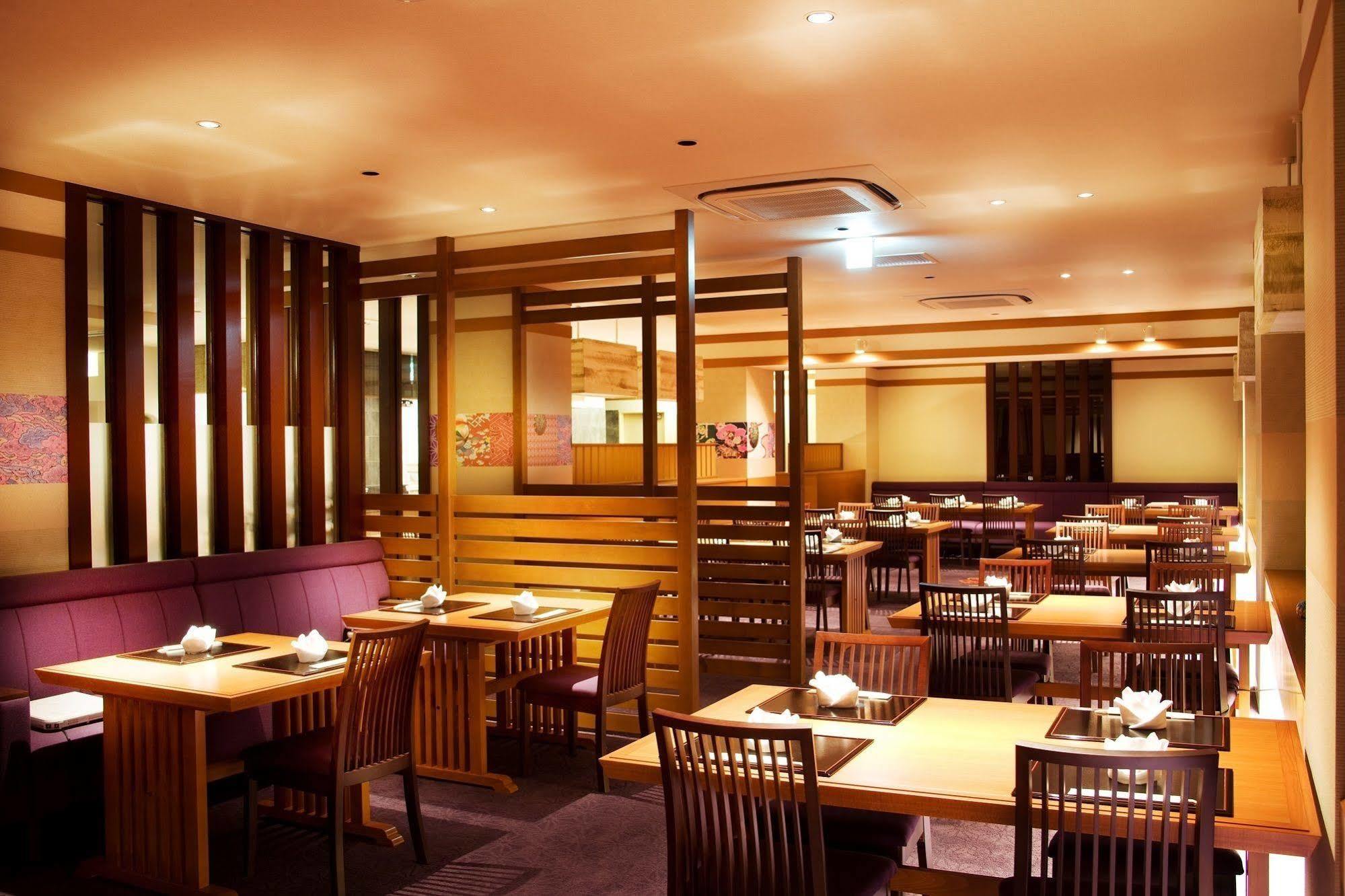 Yamanaka Onsen Kagari Kisshotei Exteriör bild